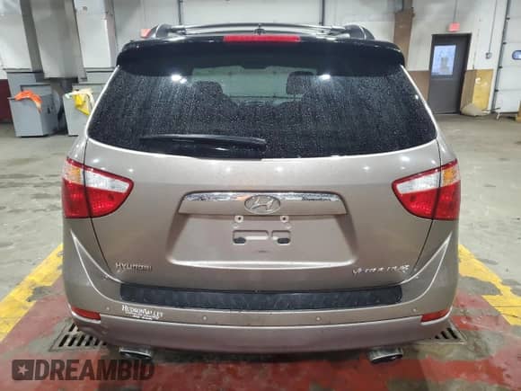 2011 Hyundai Veracruz GLS z VIN KM8NU4CC2BU140422, wystawiony jako Copart lot #84294914 z przebiegiem 181 866 mil mil oraz Szkoda całkowita • Salvage title. Historia ofert i sprzedaży dostępna na DreamBid. Obrazek 6.