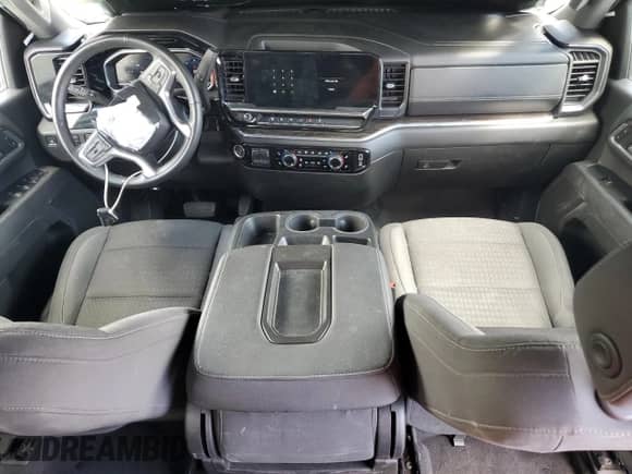 2024 Chevrolet Silverado 2500HD LT z VIN 2GC4YNEY6R1272978, wystawiony jako Copart lot #80916195 z przebiegiem 38 181 mil mil oraz Szkoda całkowita • Salvage title. Historia ofert i sprzedaży dostępna na DreamBid. Obrazek 8.