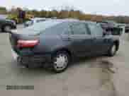 2007 Toyota Camry XLE z VIN 4T1BK46K67U035076, wystawiony jako Copart lot #89901475 z przebiegiem 133 668 mil mil oraz Czysty tytuł • Clean title. Historia ofert i sprzedaży dostępna na DreamBid. Obrazek 3.