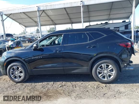 2020 Chevrolet Blazer LT с VIN 3GNKBJRS4LS545944, выставлен на аукционе IAAI как лот 42670500 с пробегом 75 844 миль миль и . История ставок и продаж доступна на DreamBid. Изображение 15.