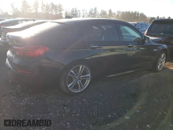 2017 BMW 5 Series 535i xDrive z VIN WBA5M4C31HD187130, wystawiony jako Copart lot #71281092 z przebiegiem 97 331 mil mil oraz . Historia ofert i sprzedaży dostępna na DreamBid. Obrazek 3.