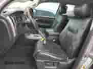 2013 Toyota Tundra Limited с VIN 5TFHW5F11DX313845, выставлен на аукционе Copart как лот 55480355 с пробегом 352 781 миль миль и Списание • Salvage title. История ставок и продаж доступна на DreamBid. Изображение 7.