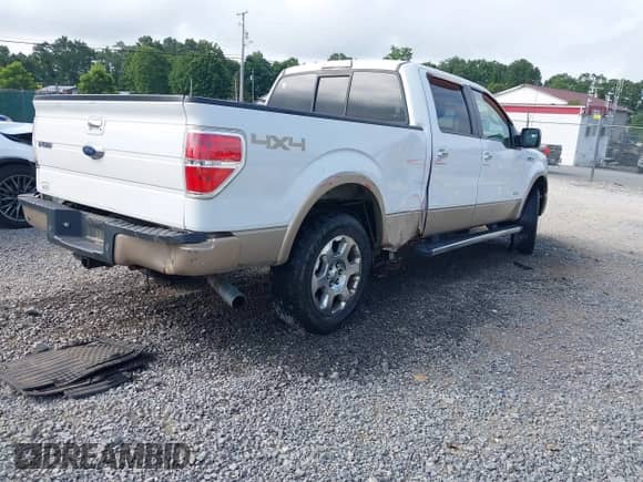 2011 Ford F-150 XLT z VIN 1FTFW1ETXBFC64103, wystawiony jako IAAI lot #42912802 z przebiegiem 181 415 mil mil oraz . Historia ofert i sprzedaży dostępna na DreamBid. Obrazek 4.