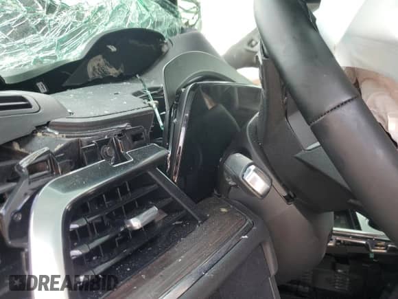 2025 Chevrolet Suburban Z71 с VIN 1GNS6DRD7SR265699, выставлен на аукционе Copart как лот 64062235 с пробегом Не указан миль и Списание • Salvage title. История ставок и продаж доступна на DreamBid. Изображение 9.