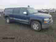 2002 Chevrolet Silverado 1500 LS z VIN 2GCEK19T621134585, wystawiony jako Copart lot #82629095 z przebiegiem 154 674 mil mil oraz Czysty tytuł • Clean title. Historia ofert i sprzedaży dostępna na DreamBid. Obrazek 4.