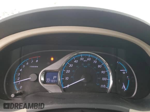 2011 Toyota Sienna XLE with VIN 5TDYK3DC0BS110162, listed as a Copart auction lot 87251505 with 227,894 mi miles and Salvage title. Bid and sale history available at DreamBid. Image 9.