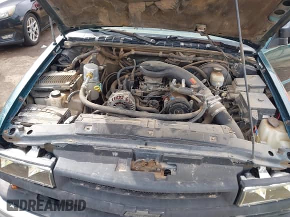 1998 Chevrolet Blazer LS with VIN 1GNCS13W6W2222740, listed as a IAAI auction lot 41766049 with 140,496 mi miles and . Bid and sale history available at DreamBid. Image 10.