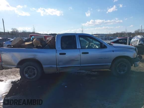 2002 Dodge 1500 with VIN 3D7HA18ZX2G190046, listed as a IAAI auction lot 41282870 with 269,447 mi miles and . Bid and sale history available at DreamBid. Image 13.