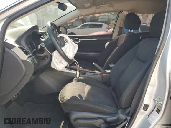 2019 Nissan Sentra SV z VIN 3N1AB7AP8KY418997, wystawiony jako Copart lot #71840035 z przebiegiem 122 739 mil mil oraz Szkoda całkowita • Salvage title. Historia ofert i sprzedaży dostępna na DreamBid. Obrazek 7.