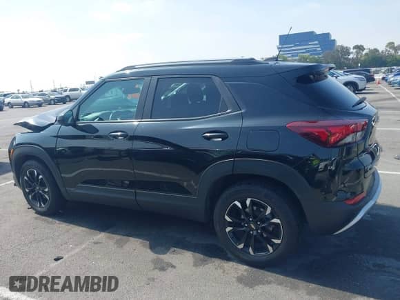 2022 Chevrolet TrailBlazer LT z VIN KL79MPS27NB116257, wystawiony jako IAAI lot #42677459 z przebiegiem 56 846 mil mil oraz . Historia ofert i sprzedaży dostępna na DreamBid. Obrazek 14.