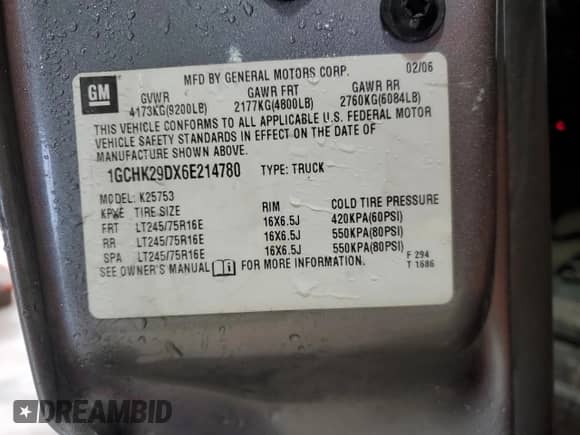 2006 Chevrolet Silverado 2500HD LT2 с VIN 1GCHK29DX6E214780, выставлен на аукционе Copart как лот 73880854 с пробегом 365 911 миль миль и Списание • Salvage title. История ставок и продаж доступна на DreamBid. Изображение 13.