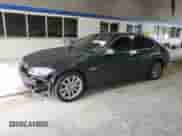 2016 BMW 5 Series 535i xDrive с VIN WBA5B3C51GG256462, выставлен на аукционе Copart как лот 85108155 с пробегом 99 603 миль миль и Списание • Salvage title. История ставок и продаж доступна на DreamBid. Изображение 1.