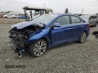 2021 Hyundai Accent Limited z VIN 3KPC34A67ME152725, wystawiony jako Copart lot #74799464 z przebiegiem 24 519 mil mil oraz Szkoda całkowita • Salvage title. Historia ofert i sprzedaży dostępna na DreamBid. Obrazek 1.