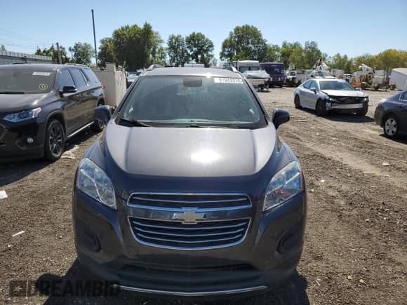 2016 Chevrolet Trax LT with VIN 3GNCJLSB3GL274999, listed as a Copart auction lot 81943315 with 89,859 mi miles and Salvage title. Bid and sale history available at DreamBid. Image 5.