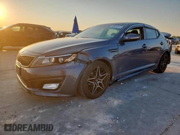 2015 Kia Optima LX with VIN KNAGM4A75F5554844, listed as a Copart auction lot 80844245 with 200,844 mi miles and Salvage title. Bid and sale history available at DreamBid. Image 1.