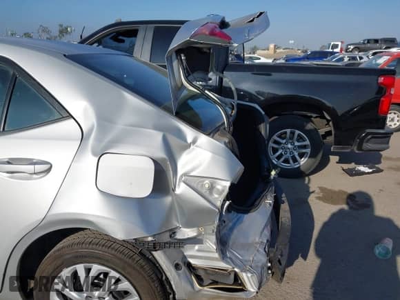 2019 Toyota Corolla L с VIN 5YFBURHE3KP916679, выставлен на аукционе IAAI как лот 43353656 с пробегом 42 534 миль миль и . История ставок и продаж доступна на DreamBid. Изображение 6.