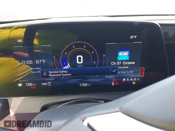 2025 Chevrolet Traverse AWD Z71 с VIN 1GNEVJRS0SJ261683, выставлен на аукционе IAAI как лот 42572021 с пробегом 1 766 миль миль и . История ставок и продаж доступна на DreamBid. Изображение 16.