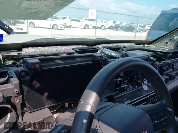 2023 Chevrolet Colorado 2WD Work Truck с VIN 1GCPSBEKXP1207644, выставлен на аукционе IAAI как лот 42952544 с пробегом Не указан миль и . История ставок и продаж доступна на DreamBid. Изображение 6.