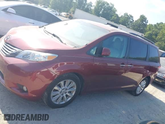 2012 Toyota Sienna XLE with VIN 5TDDK3DC7CS033189, listed as a IAAI auction lot 42814115 with 260,566 mi miles and . Bid and sale history available at DreamBid. Image 14.