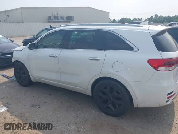 2016 Kia Sorento SXL with VIN 5XYPK4A55GG042811, listed as a IAAI auction lot 42270230 with 149,684 mi miles and . Bid and sale history available at DreamBid. Image 15.