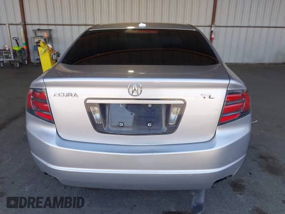 2006 Acura TL z VIN 19UUA66286A050806, wystawiony jako IAAI lot #43295694 z przebiegiem 162 158 mil mil oraz . Historia ofert i sprzedaży dostępna na DreamBid. Obrazek 17.