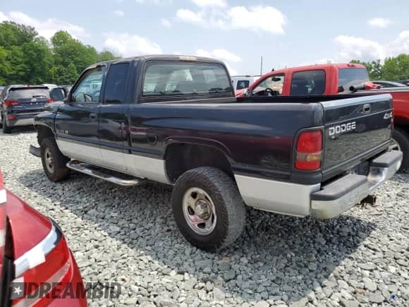 2001 Dodge 1500 с VIN 3B7HF13Y01M546871, выставлен на аукционе Copart как лот 57278695 с пробегом 144 833 миль миль и Списание • Salvage title. История ставок и продаж доступна на DreamBid. Изображение 2.
