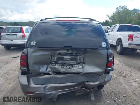 2007 Chevrolet TrailBlazer LS с VIN 1GNDT13S172127485, выставлен на аукционе IAAI как лот 43064848 с пробегом 190 985 миль миль и . История ставок и продаж доступна на DreamBid. Изображение 16.