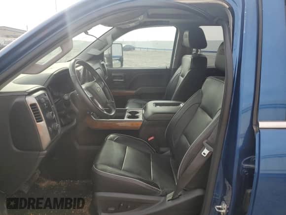 2018 Chevrolet Silverado 3500HD High Country с VIN 1GC4K1EY0JF105443, выставлен на аукционе Copart как лот 80572694 с пробегом 90 960 миль миль и Чистый • Clean title. История ставок и продаж доступна на DreamBid. Изображение 7.