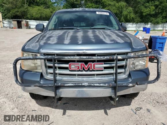 2008 GMC Sierra 1500 SL z VIN 2GTEC13C881125644, wystawiony jako Copart lot #65063715 z przebiegiem 160 343 mil mil oraz Czysty tytuł • Clean title. Historia ofert i sprzedaży dostępna na DreamBid. Obrazek 5.