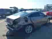 2022 Chevrolet Malibu LT z VIN 1G1ZD5ST2NF118290, wystawiony jako IAAI lot #43086300 z przebiegiem 53 828 mil mil oraz . Historia ofert i sprzedaży dostępna na DreamBid. Obrazek 6.