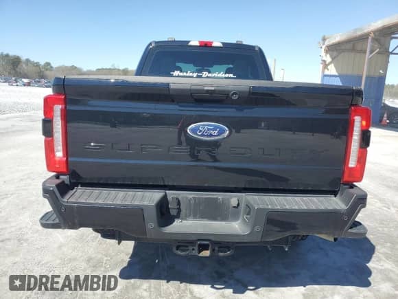 2023 Ford F-250 XL z VIN 1FT8X2BA6PED14930, wystawiony jako Copart lot #48710545 z przebiegiem 54 330 mil mil oraz Szkoda całkowita • Salvage title. Historia ofert i sprzedaży dostępna na DreamBid. Obrazek 6.