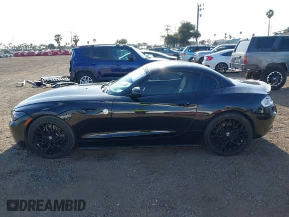 2012 BMW Z4 sDrive28i с VIN WBALL5C56CE716558, выставлен на аукционе IAAI как лот 42065347 с пробегом 93 438 миль миль и . История ставок и продаж доступна на DreamBid. Изображение 13.