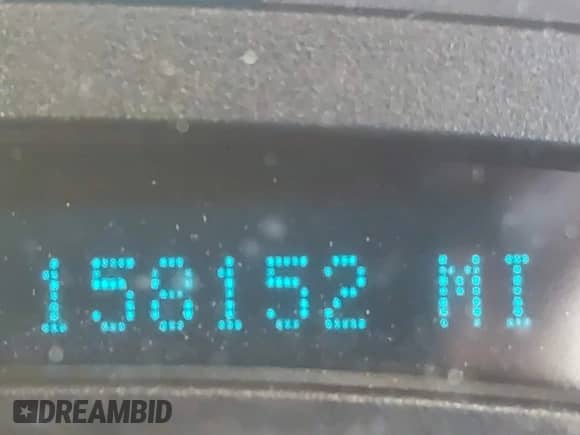 2005 Chevrolet Silverado 1500 LS z VIN 2GCEC19V751152385, wystawiony jako IAAI lot #43360918 z przebiegiem 158 152 mil mil oraz . Historia ofert i sprzedaży dostępna na DreamBid. Obrazek 16.