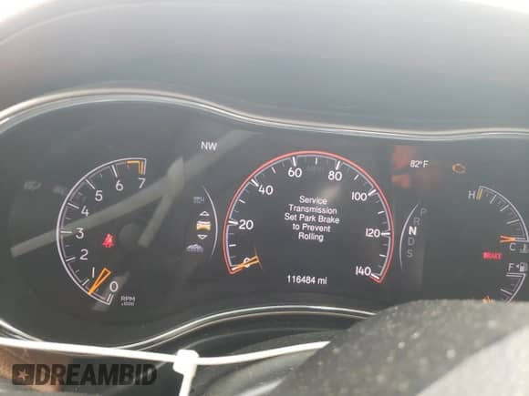 2015 Jeep Grand Cherokee Summit с VIN 1C4RJFJT9FC794584, выставлен на аукционе Copart как лот 61525144 с пробегом 116 484 миль миль и Списание • Salvage title. История ставок и продаж доступна на DreamBid. Изображение 9.