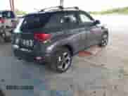 2024 Hyundai Venue Limited z VIN KMHRC8A36RU324397, wystawiony jako IAAI lot #42525909 z przebiegiem 40 560 mil mil oraz . Historia ofert i sprzedaży dostępna na DreamBid. Obrazek 4.