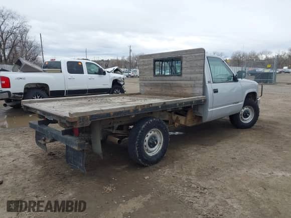 1991 Chevrolet Silverado 2500 с VIN 1GCFK24KXMZ173750, выставлен на аукционе IAAI как лот 41814247 с пробегом 288 996 миль миль и . История ставок и продаж доступна на DreamBid. Изображение 4.