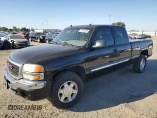 2004 GMC Sierra 1500 SLT z VIN 1GTEK19T24E220509, wystawiony jako Copart lot #81927225 z przebiegiem 344 583 mil mil oraz Czysty tytuł • Clean title. Historia ofert i sprzedaży dostępna na DreamBid. Obrazek 1.