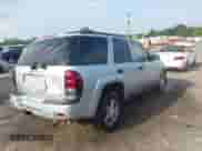 2008 Chevrolet TrailBlazer 1LT с VIN 1GNDT13S282143907, выставлен на аукционе IAAI как лот 42800527 с пробегом 140 806 миль миль и . История ставок и продаж доступна на DreamBid. Изображение 4.