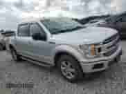 2018 Ford F-150 XL z VIN 1FTEW1CP5JFD31349, wystawiony jako Copart lot #85582915 z przebiegiem 96 674 mil mil oraz Szkoda całkowita • Salvage title. Historia ofert i sprzedaży dostępna na DreamBid. Obrazek 4.