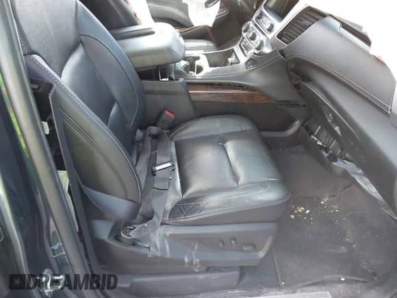 2019 Chevrolet Tahoe LT with VIN 1GNSKBKC7KR339155, listed as a IAAI auction lot 41858331 with Not provided miles and . Bid and sale history available at DreamBid. Image 5.