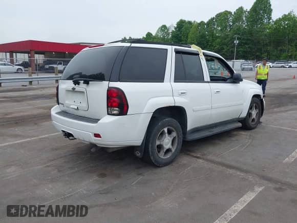 2008 Chevrolet TrailBlazer Fleet 2FL with VIN 1GNDT13SX82222743, listed as a IAAI auction lot 42295821 with 162,520 mi miles and . Bid and sale history available at DreamBid. Image 4.