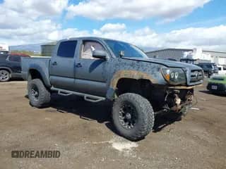 2009 Toyota Tacoma PreRunner z VIN 5TEJU62N49Z611750, wystawiony jako IAAI lot #42606639 z przebiegiem Nie podano mil oraz . Historia ofert i sprzedaży dostępna na DreamBid. Obrazek 1.