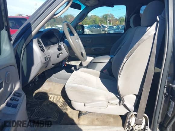 2005 Toyota Tundra SR5 с VIN 5TBBT44195S469630, выставлен на аукционе IAAI как лот 43458944 с пробегом 284 948 миль миль и . История ставок и продаж доступна на DreamBid. Изображение 5.
