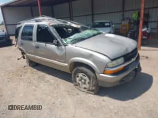 2003 Chevrolet Blazer LS with VIN 1GNDT13X73K101849, listed as a IAAI auction lot 42833790 with 231,538 mi miles and . Bid and sale history available at DreamBid. Image 1.