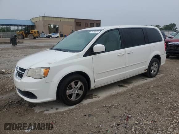 2011 Dodge Grand Caravan Mainstreet with VIN 2D4RN3DG0BR640643, listed as a Copart auction lot 80162675 with 217,828 mi miles and Clean title. Bid and sale history available at DreamBid. Image 1.