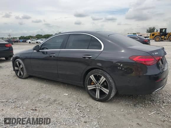 2023 Mercedes-Benz C 300 z VIN W1KAF4GB3PR070959, wystawiony jako Copart lot #71672225 z przebiegiem 28 686 mil mil oraz Szkoda całkowita • Salvage title. Historia ofert i sprzedaży dostępna na DreamBid. Obrazek 2.