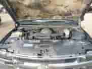 2003 Chevrolet Suburban LS z VIN 3GNEC16Z03G277179, wystawiony jako IAAI lot #43466017 z przebiegiem 291 732 mil mil oraz . Historia ofert i sprzedaży dostępna na DreamBid. Obrazek 10.