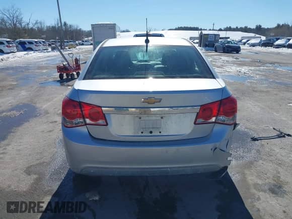 2013 Chevrolet Cruze LS с VIN 1G1PB5SH5D7102568, выставлен на аукционе IAAI как лот 41630178 с пробегом 167 318 миль миль и . История ставок и продаж доступна на DreamBid. Изображение 17.