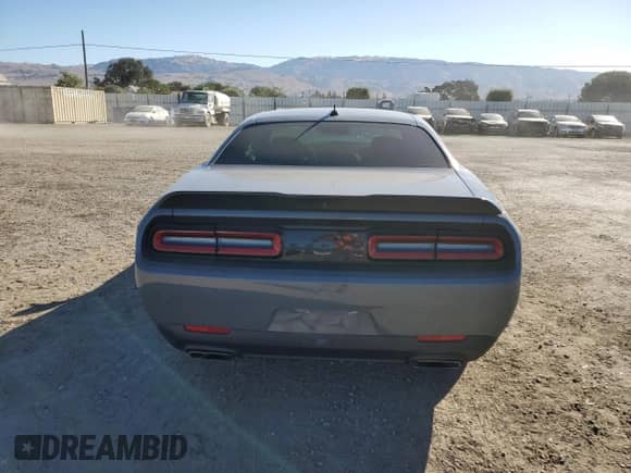 2023 Dodge Challenger R/T с VIN 2C3CDZBT3PH621157, выставлен на аукционе Copart как лот 69637345 с пробегом 38 308 миль миль и Списание • Salvage title. История ставок и продаж доступна на DreamBid. Изображение 6.