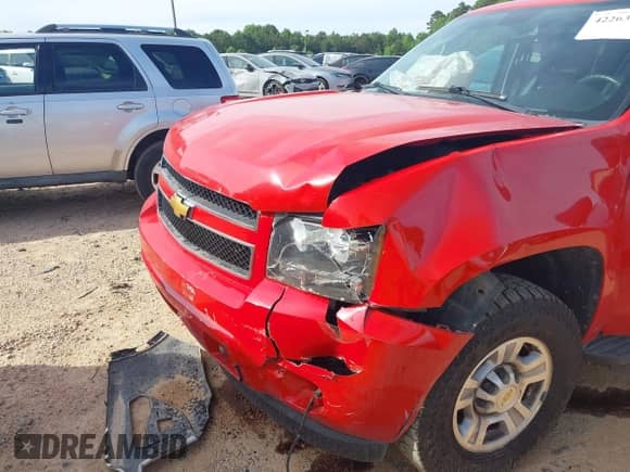 2012 Chevrolet Suburban with VIN 1GNWKMEG9CR206829, listed as a IAAI auction lot 42263407 with 137,934 mi miles and . Bid and sale history available at DreamBid. Image 6.